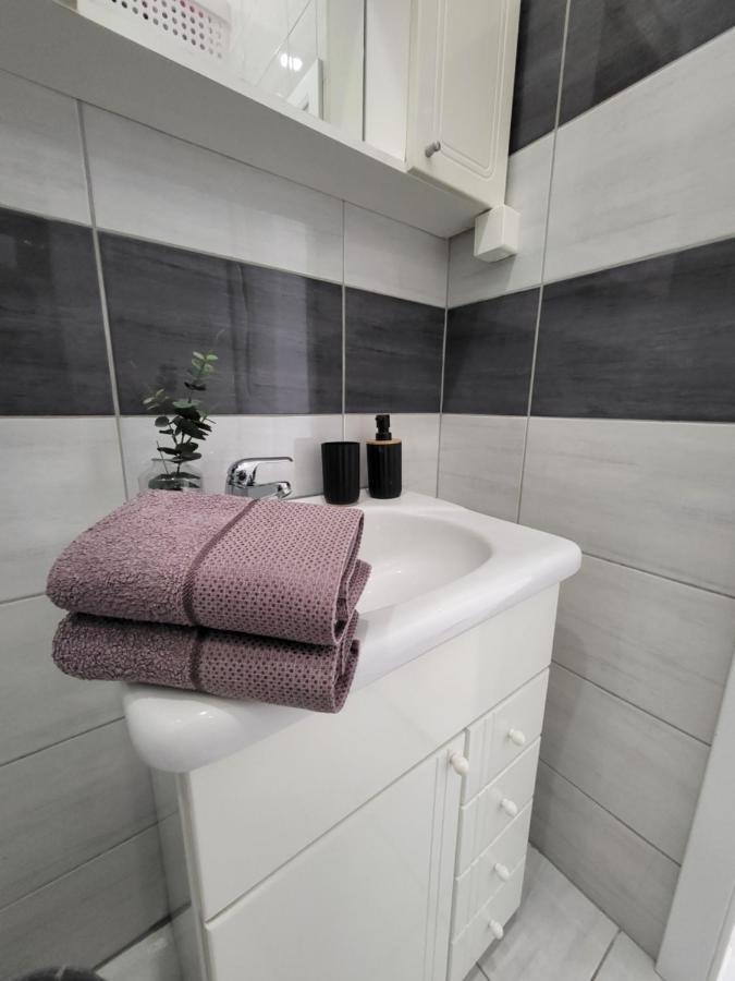 Purple Rooms موستار المظهر الخارجي الصورة