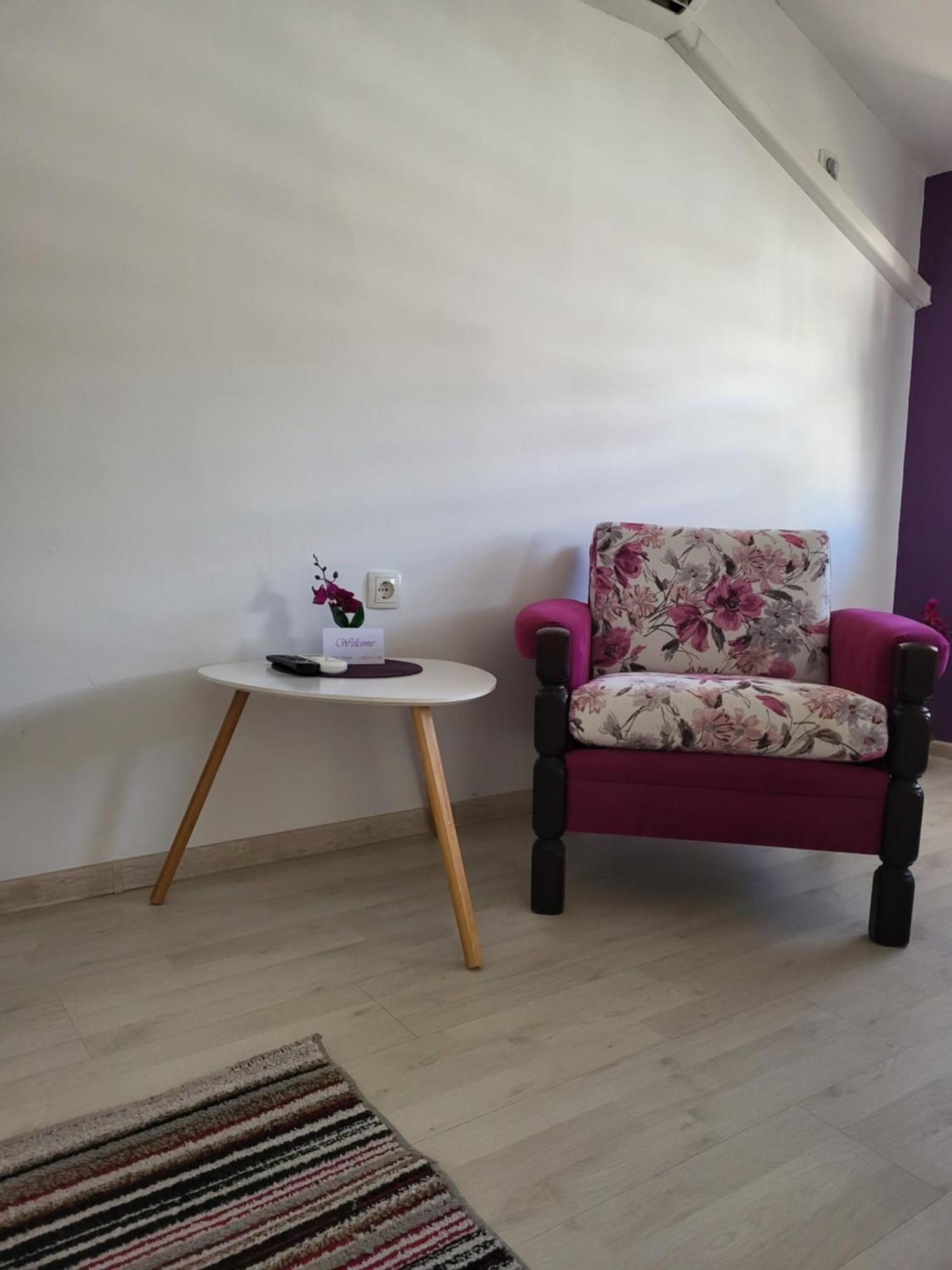 Purple Rooms موستار المظهر الخارجي الصورة